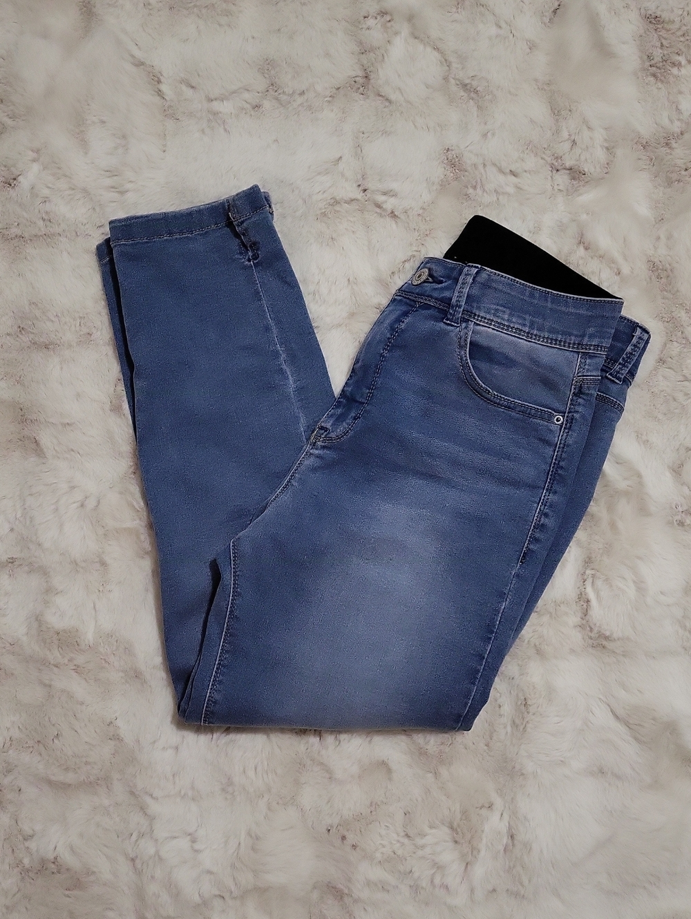 Curve Appeal Light Wash Cropped Jeans